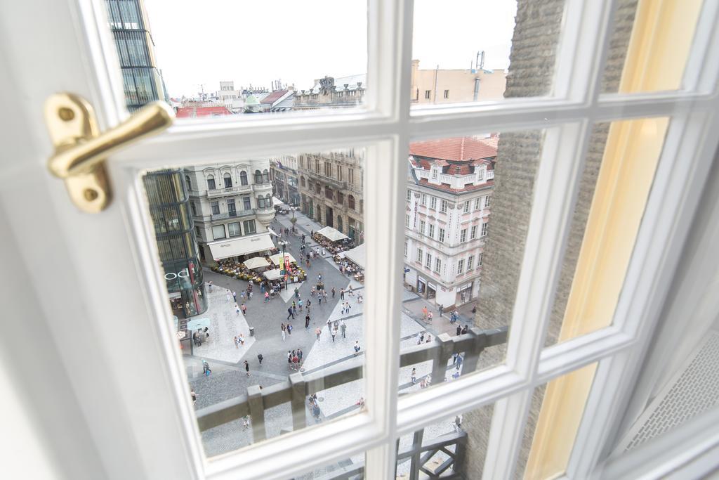 Merchants Crown Suites And Spa Prag Exteriör bild View from the window of a room at the hotel